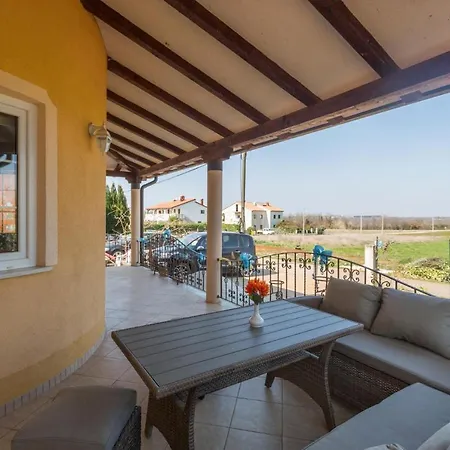 Palma With Grill & Pool *