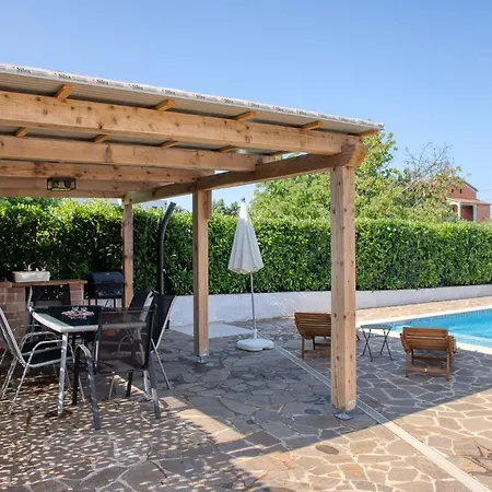 Palma With Grill & Pool Gedići