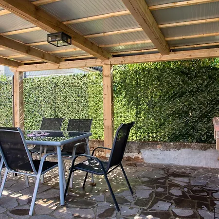 Palma With Grill & Pool Vila