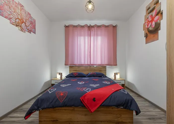 Villa Palma With Grill & Pool *