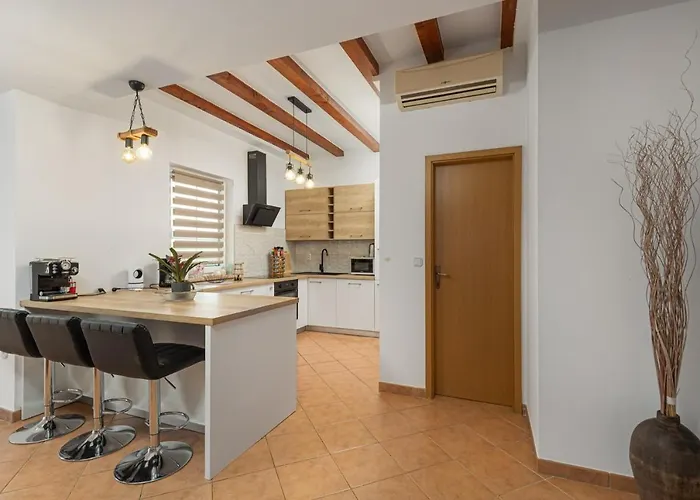 Palma With Grill & Pool Villa *