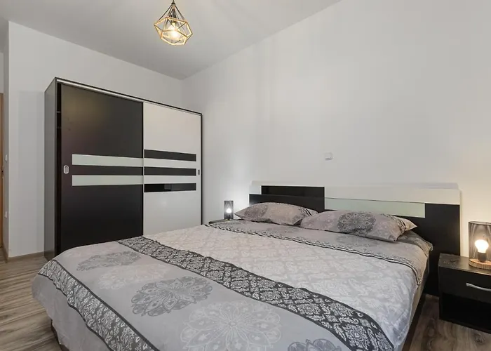 Palma With Grill & Pool Villa *