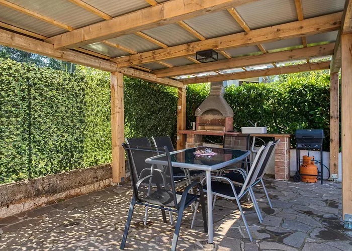 Palma With Grill & Pool * Gedići